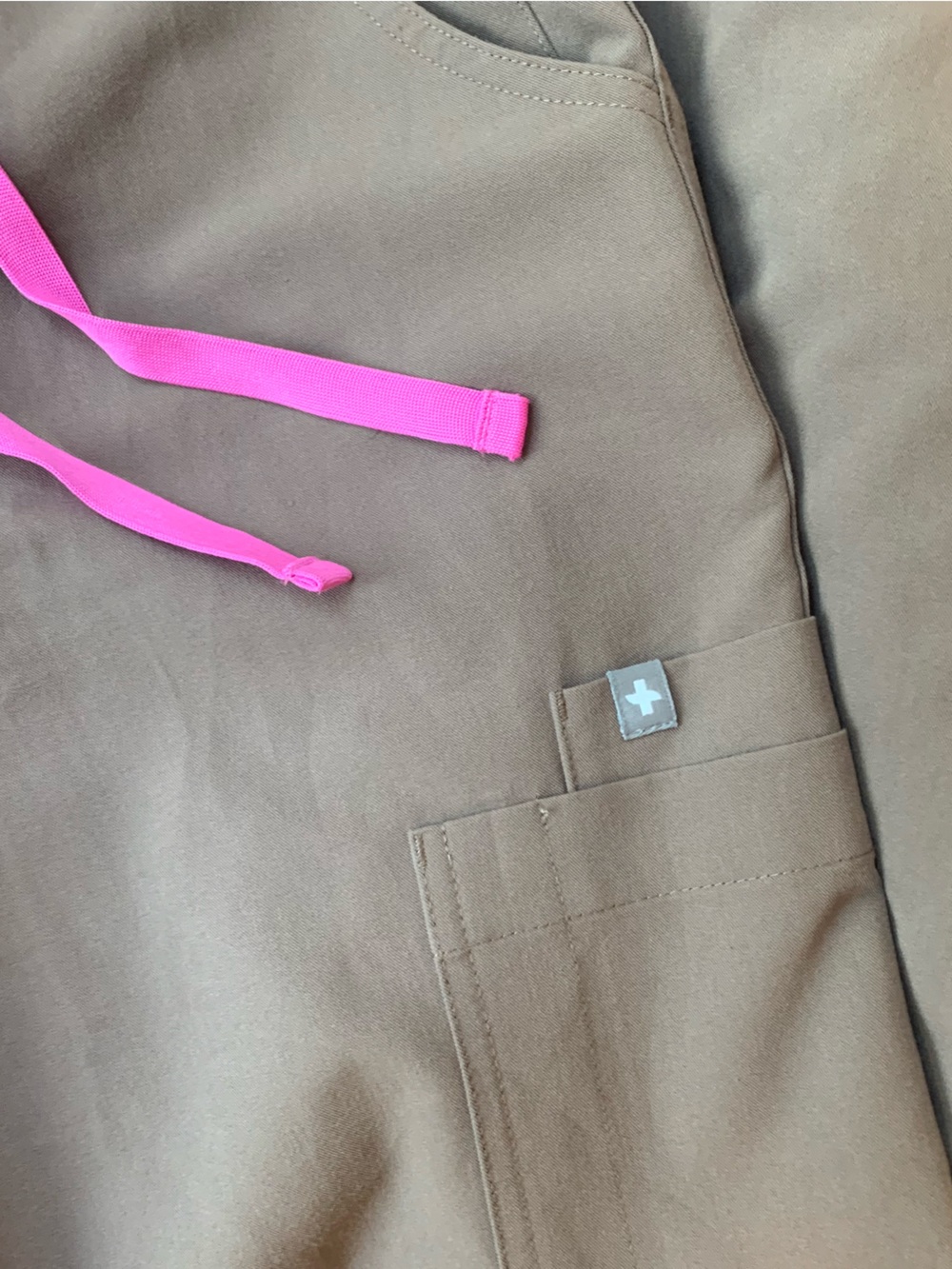 Figs smokey taupe straight leg yola pant - Picture 8 of 8
